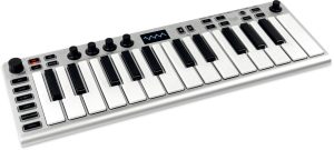 ESI Xsynth | 超薄型の25鍵ポリアフタータッチ対応シンセキーボード。オーディオ／MIDIインターフェース機能も搭載