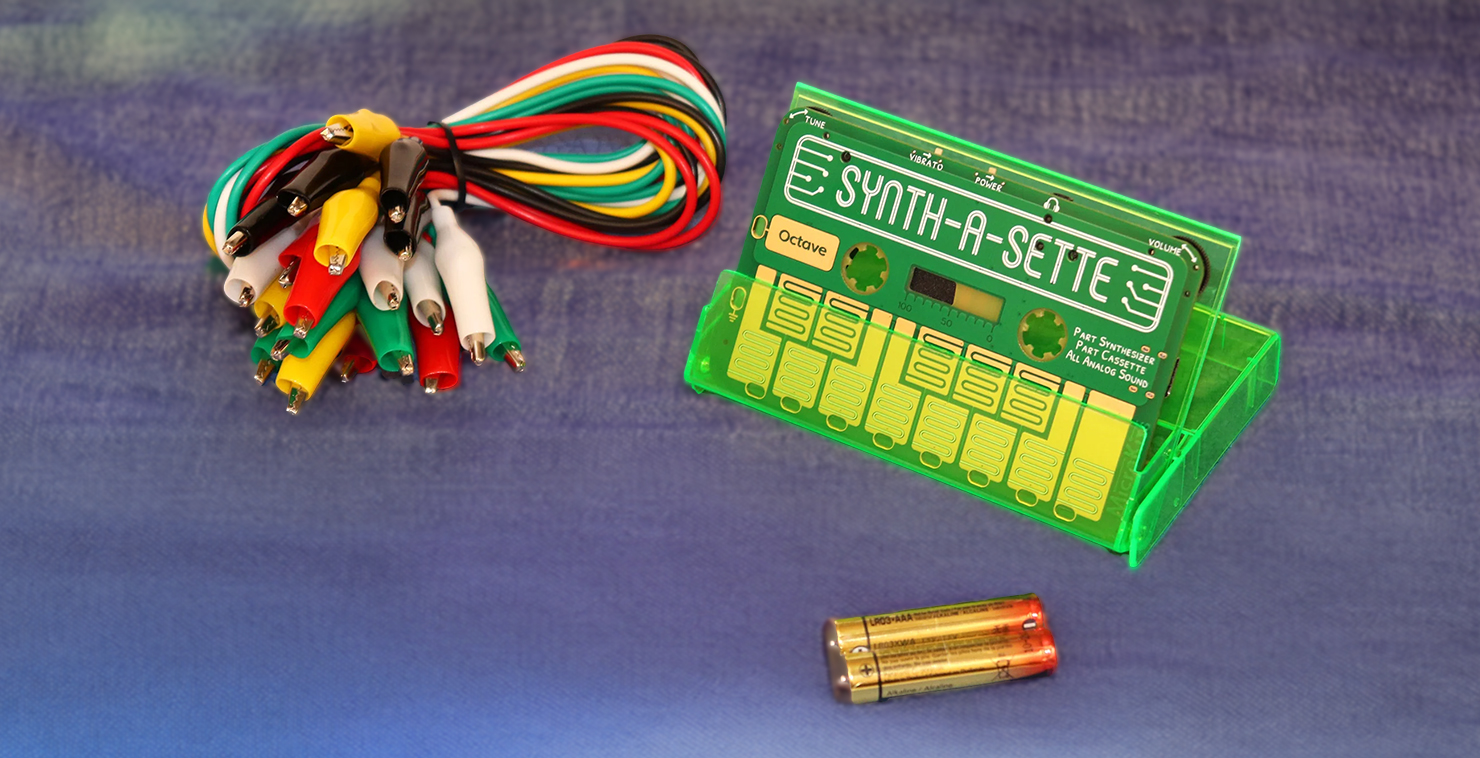 MicroKits Synth-a-Sette | バナナが楽器に変身!?身近なモノで音を楽しむカセット型シンセ