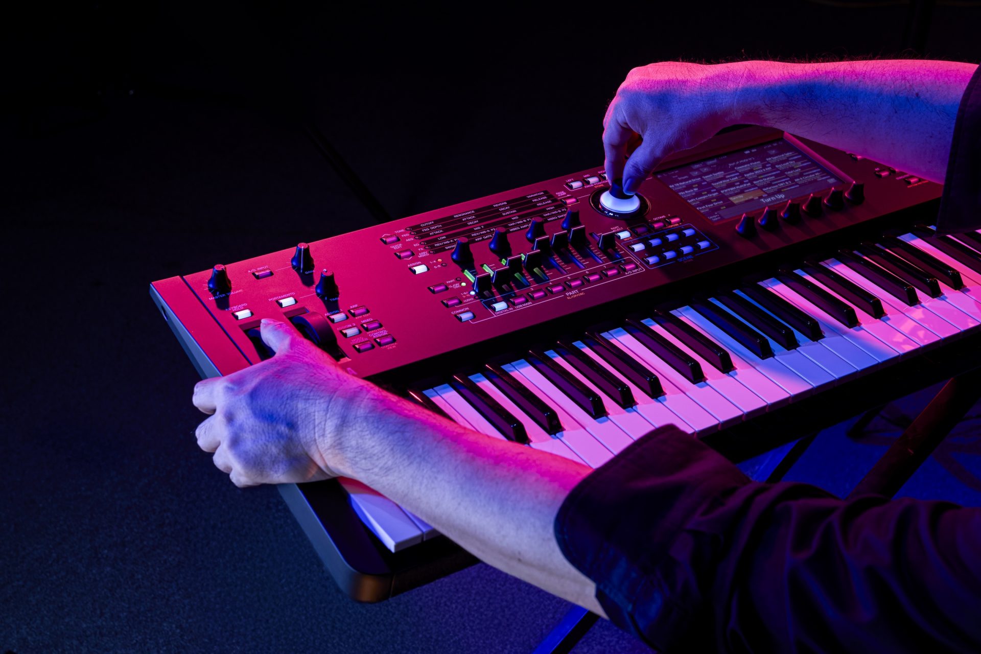 YAMAHA MODX M6/M7/M8登場！約7年ぶりにアップデートされた待望の次