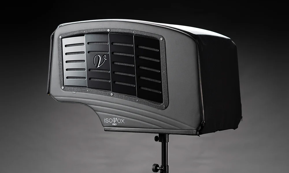 ISOVOX PRO | RAS™で低域の溜まりを抑える、リファレンス級ポータブル・ボーカルブース