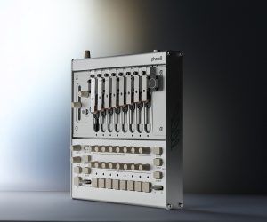 Korg Phase8 | レゾネーター（共鳴体）を叩いたり振動させて音を生み出す次世代のアコースティック・シンセサイザー