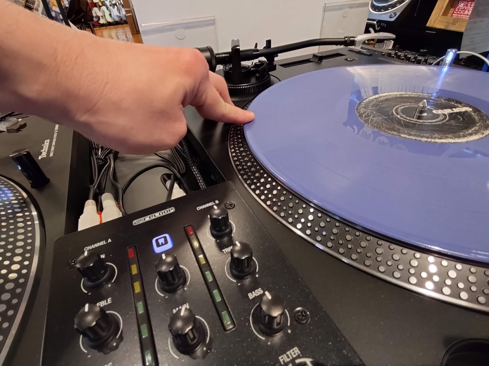 RELOOP ハイトルクターンテーブル「RP-5000 MK4」とdjay用DVS内蔵