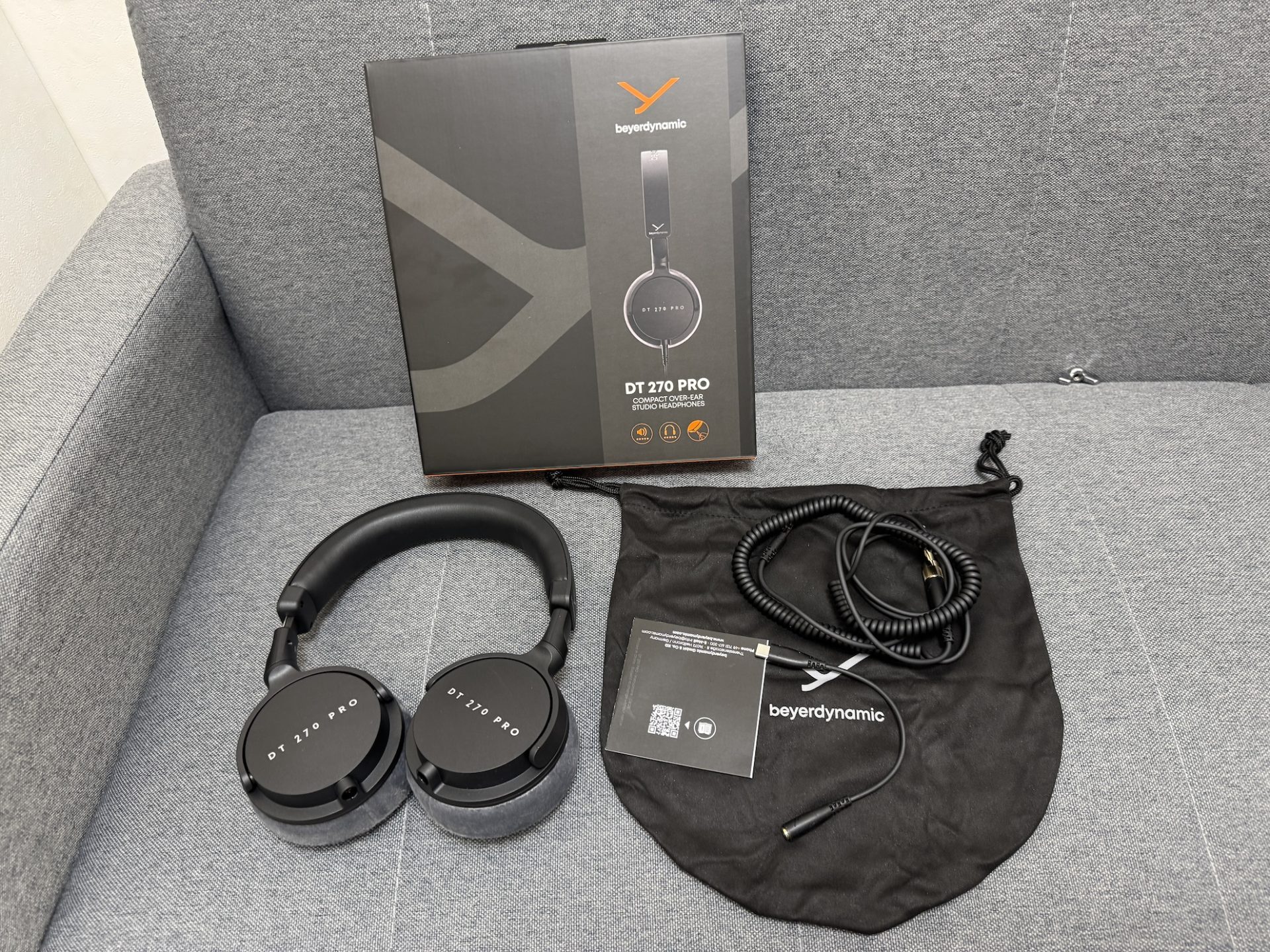 beyerdynamic DT 270 PRO 実機レビュー｜軽量・コンパクトで高音質な