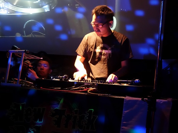DJ satoyon