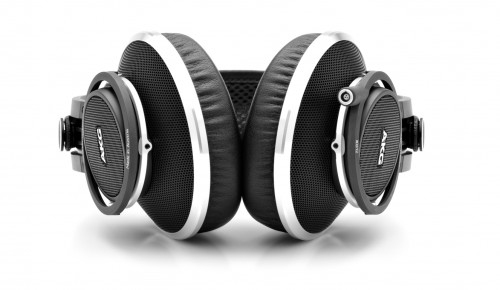 AKG_K812_Studio_Headphones_2