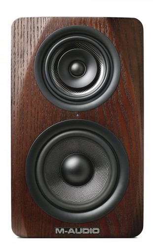 M-AUDIO が 3 ウェイスタジオモニタ「M3-6」 と ヘッドフォン「HDH50」を発表