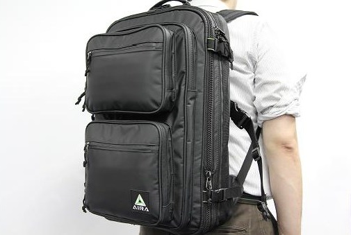 AIRAシリーズ4機種が収納可能なキャリングケース ラップトップDJの方にも AIRAシリーズ4機種が収納可能な2WAYのキャリング・ケース