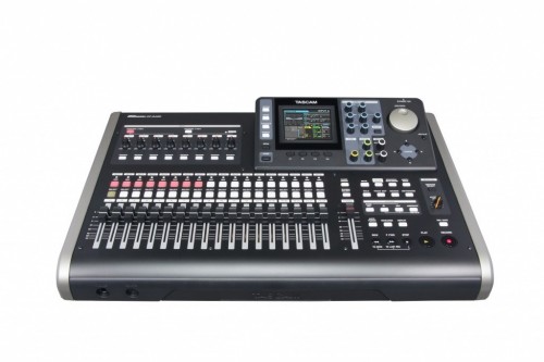 パソコン無しで直感操作の本格デジタル・レコーディング TASCAM DP-24SD