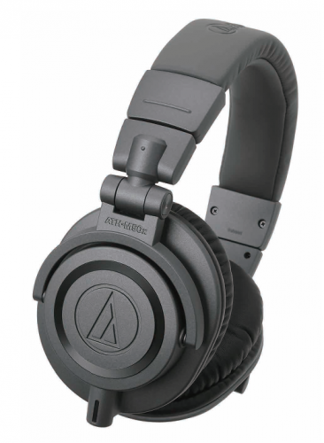 【NAMM 2016】高音質スタジオモニターヘッドホンのマットグレー限定カラー audio-technica ATH-M50xMG
