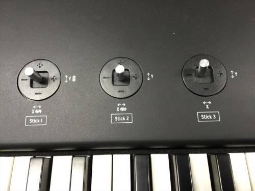 コンパクトなボディに88鍵のFATAR製木製鍵盤を搭載したMIDI