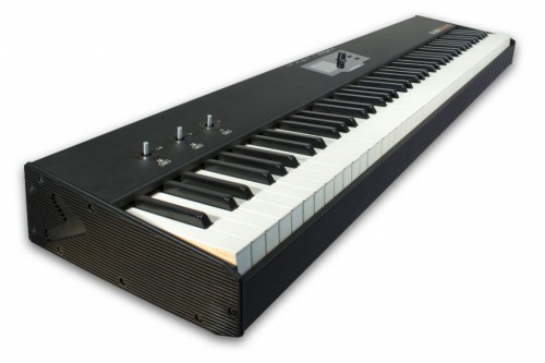 コンパクトなボディに88鍵のFATAR製木製鍵盤を搭載したMIDIマスターキーボード Studiologic SL88 GRAND