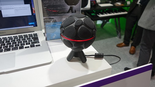 ZYLIA ZM-1 | 19のマイクを装備した球体型アンビソニックマイク
