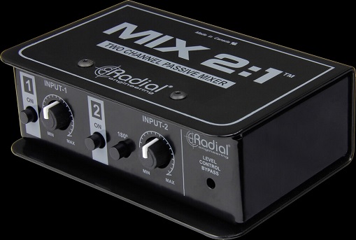 RADIAL MIX 2:1 2つのオーディオ信号を1つの出力にミックスする小型ミキサー