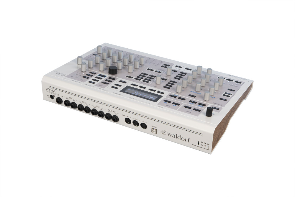 WALDORF KYRA | 24bit / 96kHz対応のバーチャルアナログ