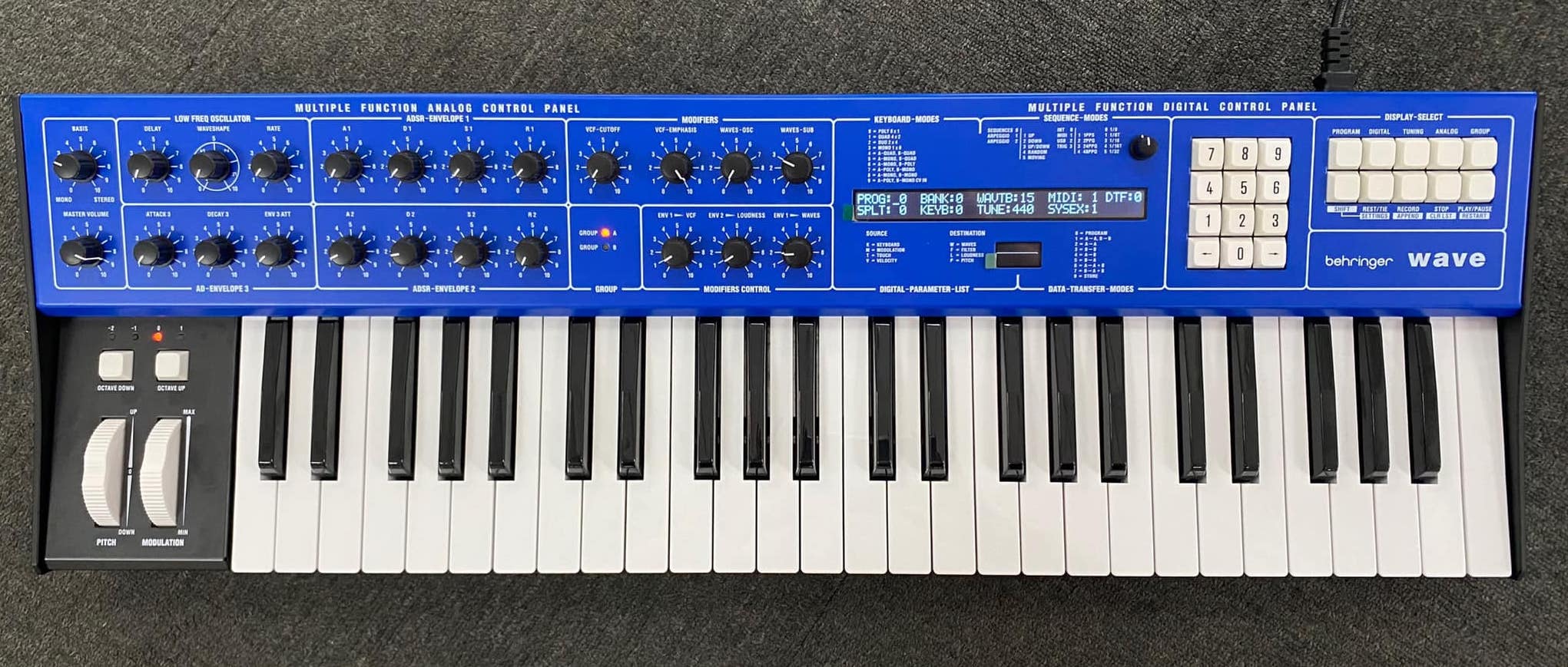 未開封品！Behringer WAVE ウェーブテーブルシンセサイザー Behringer が元祖ウェーブテーブルシンセ「PPG WAVE」のクローン