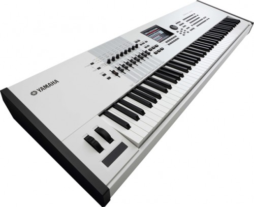 Yamaha 40th Anniversary 特別モデル 白いシンセサイザー「MOTIF XF WH」発表