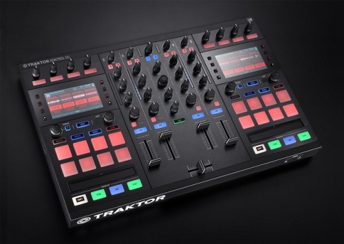 Native Instruments TRAKTOR KONTROL S5 発表！DJスタイルに革新をもたらすSTEMS対応のDJコントローラー
