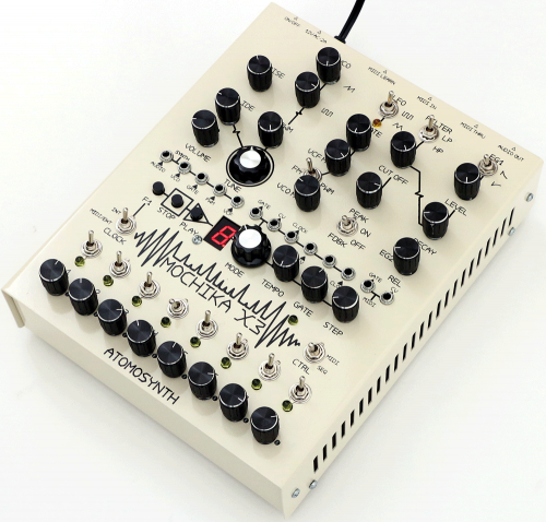 パッチセクション追加でモジュラーシンセとの接続が可能に AtomoSynth Mochika X3