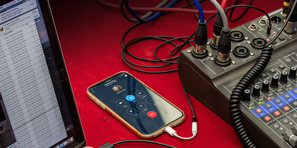 ZOOM LiveTrak L-8 レコーディングインターフェース L-8_img_01.jpg.0x1600_q80_crop