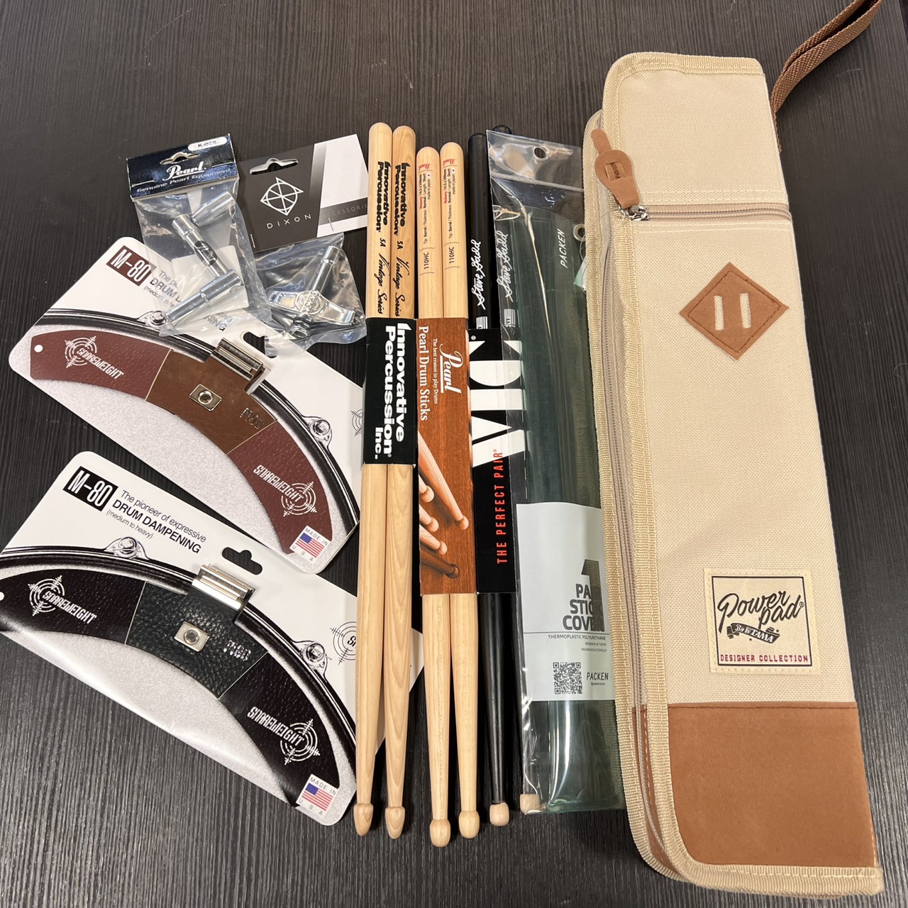 【スタッフ厳選】ドラム初心者が最初に揃えるべき基本アクセサリー3選！