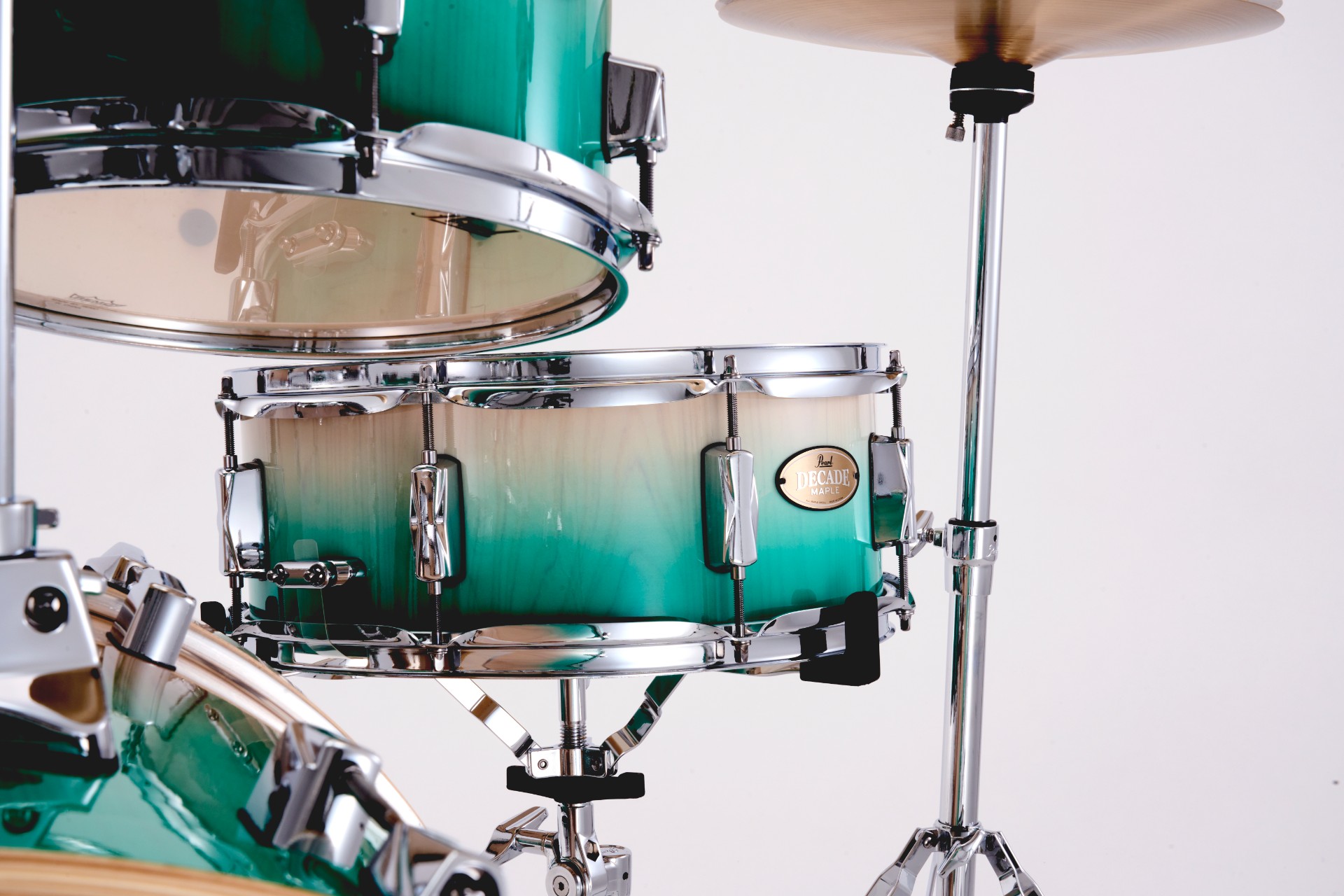 Pearlの人気シリーズに限定カラーが登場！パイン材を纏った「DECADE