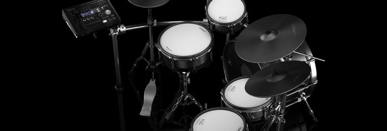 電子ドラム】-Roland-自然な打感に迫力のサウンド、シンバル3枚標準