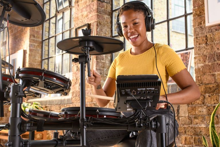 電子ドラム】ALESIS Nitro Max Kit｜コンパクトなデザインながら総