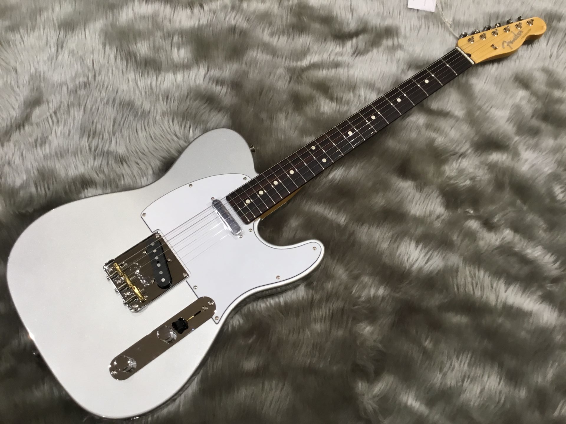 Made in Japan 2019 Limited Collection Telecaster Inca Silver Fender