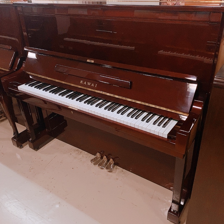 カワイ アップライトピアノKL-601 希少ワインカラー木目 高さ132cm