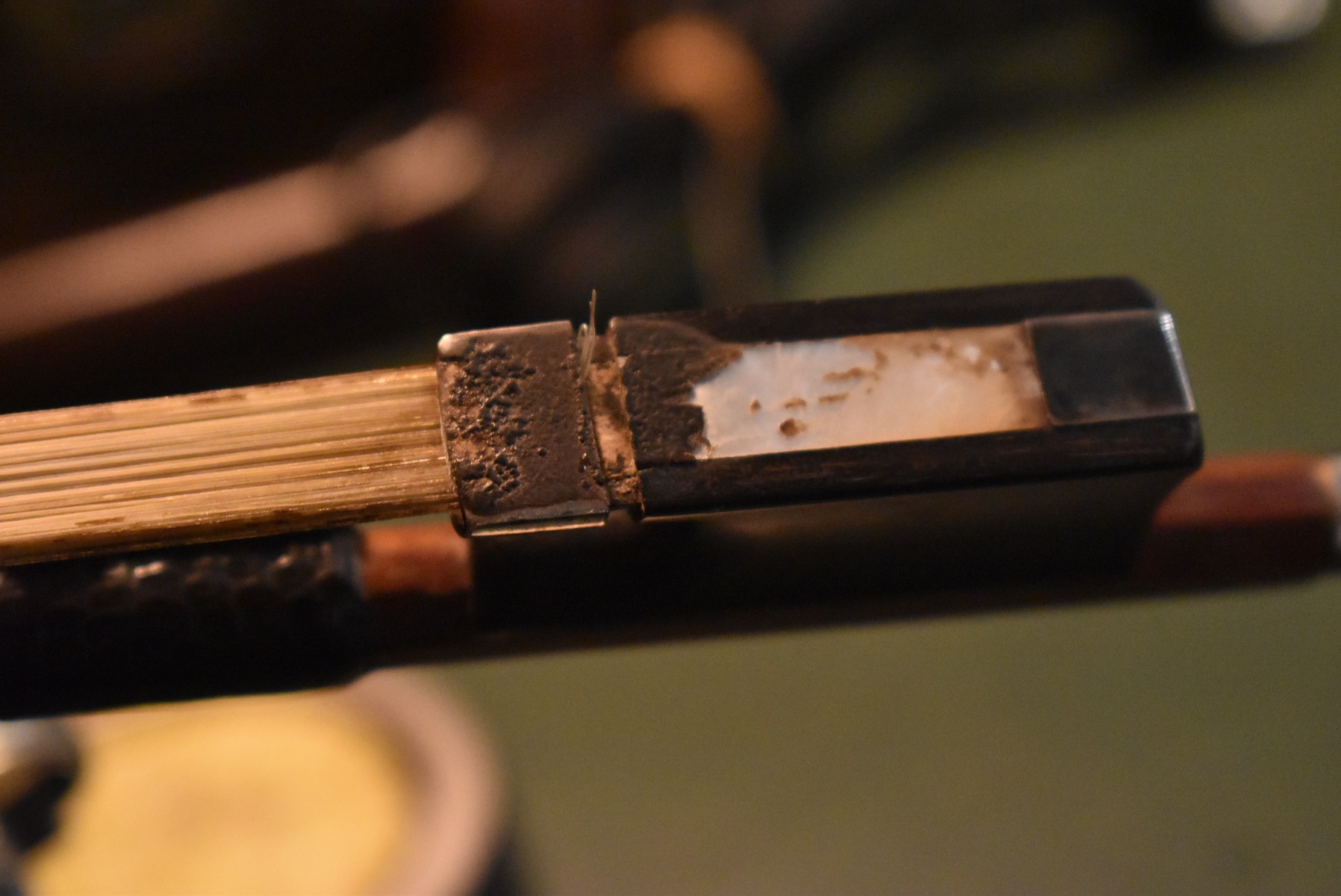 弓のクリーニング、パーツ交換 ～ビフォーアフター～【弦楽器工房