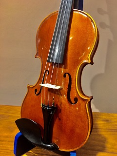 グランフロント大阪店 - 欧州買付商品カタログ - 弦楽器コンシェルジュ